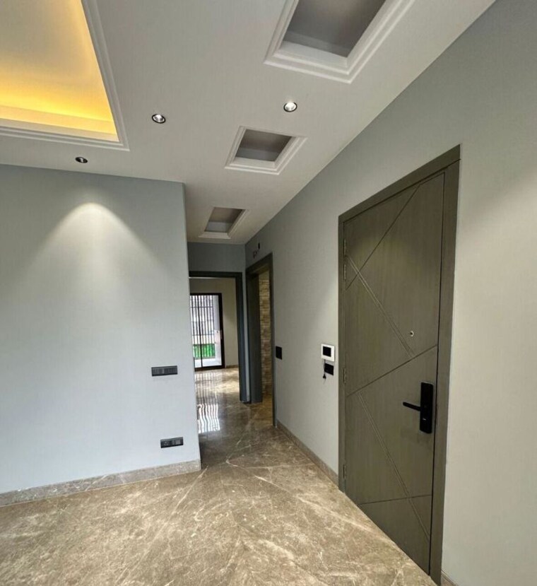 Room, lajpat nagar 3 Bedroom 1800 Sq.Ft. Builder Floor In Lajpat Nagar Delhi 10256005