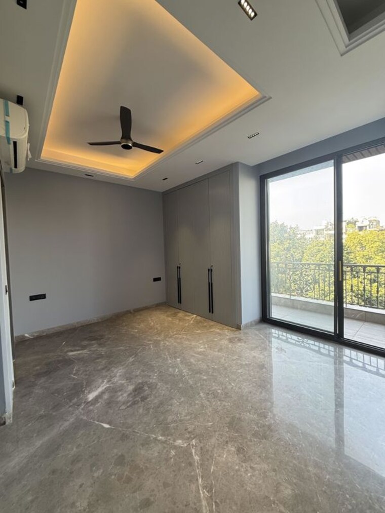 Room, lajpat nagar 3 Bedroom 1800 Sq.Ft. Builder Floor In Lajpat Nagar Delhi 10256005
