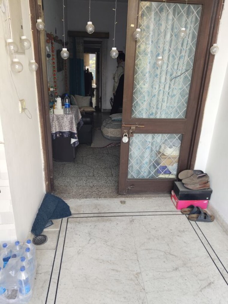 Living Room, malviya nagar 2 Bedroom 100 Sq.Yd. Builder Floor In Malviya Nagar Delhi 10256012