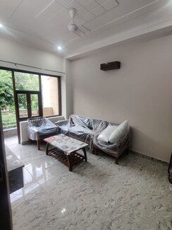 1 BHK Builder Floor For Rent in Sector 47