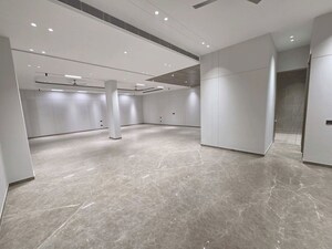 Room in 4 BHK Builder Floor at Safdarjung Development Area – for Sale