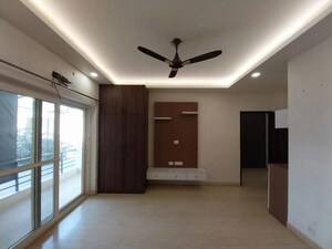 Room in 3 BHK Builder Floor at Sushant Lok Iii – for Rent