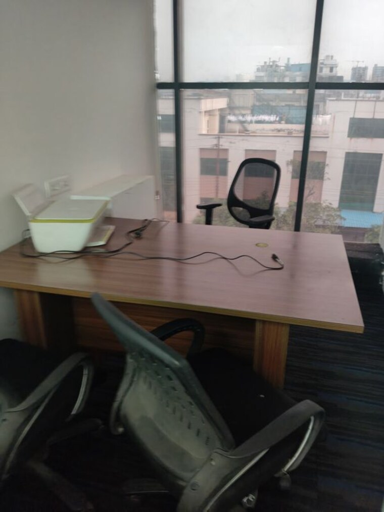 Team Area, sector 63 Commercial Office Space 1800 Sq.Ft. In Sector 63 Noida 10256045