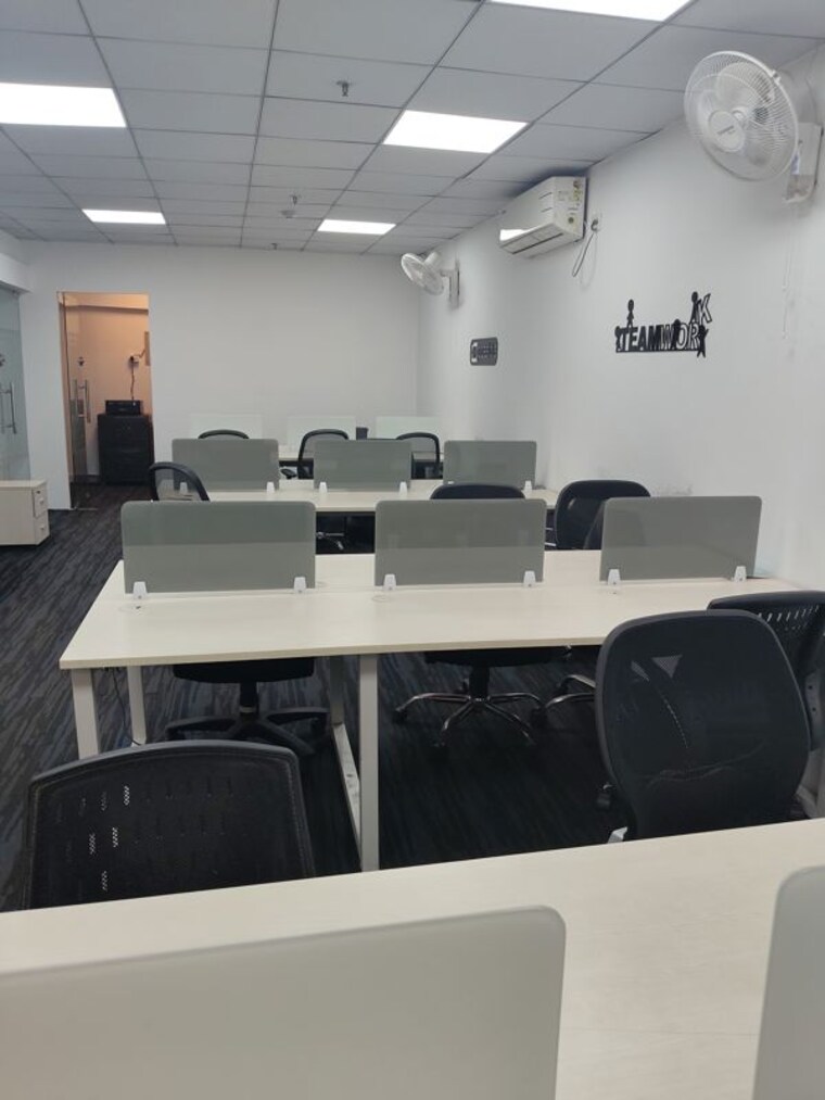 Team Area, sector 63 Commercial Office Space 1800 Sq.Ft. In Sector 63 Noida 10256045