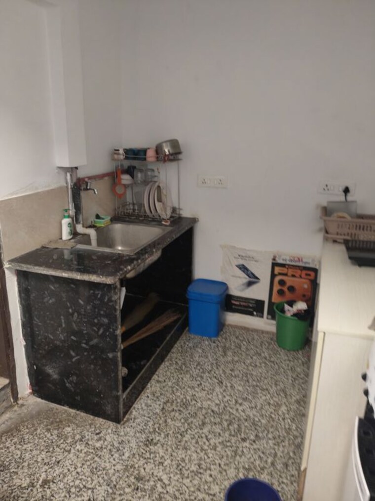 Floor Plan, sector 63 Commercial Office Space 1800 Sq.Ft. In Sector 63 Noida 10256045