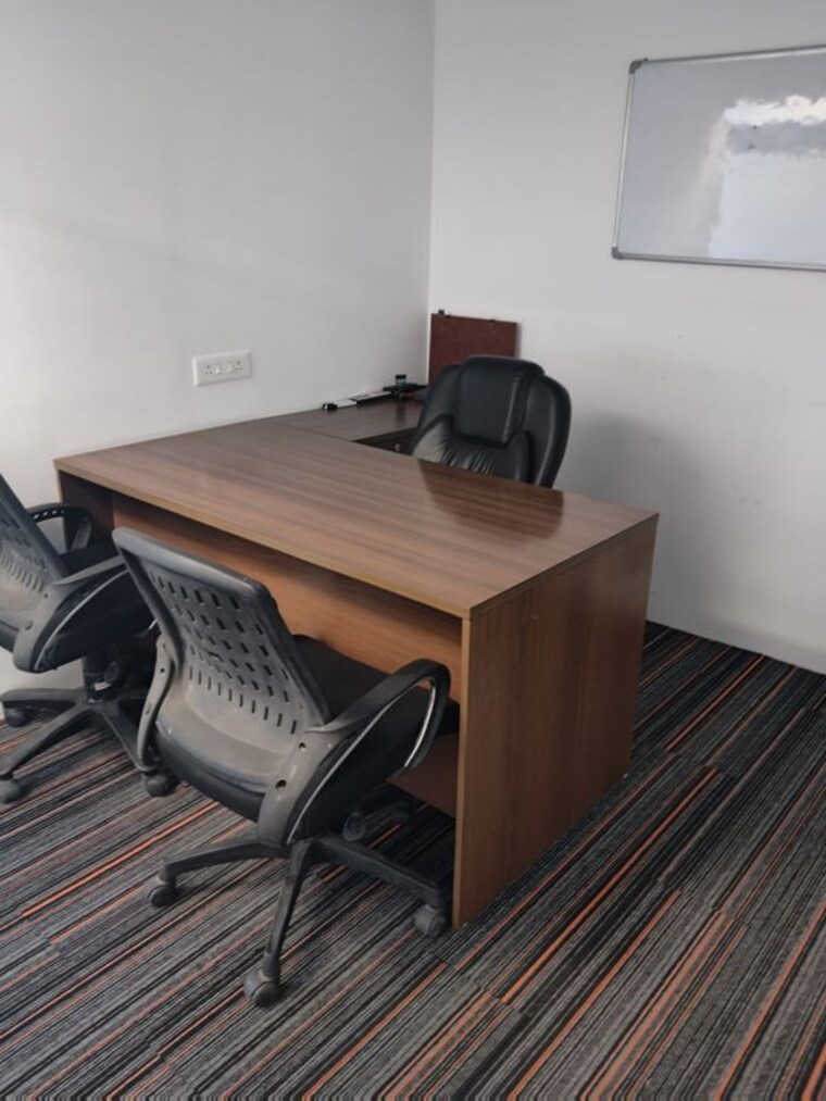 Team Area, sector 63 Commercial Office Space 1800 Sq.Ft. In Sector 63 Noida 10256045