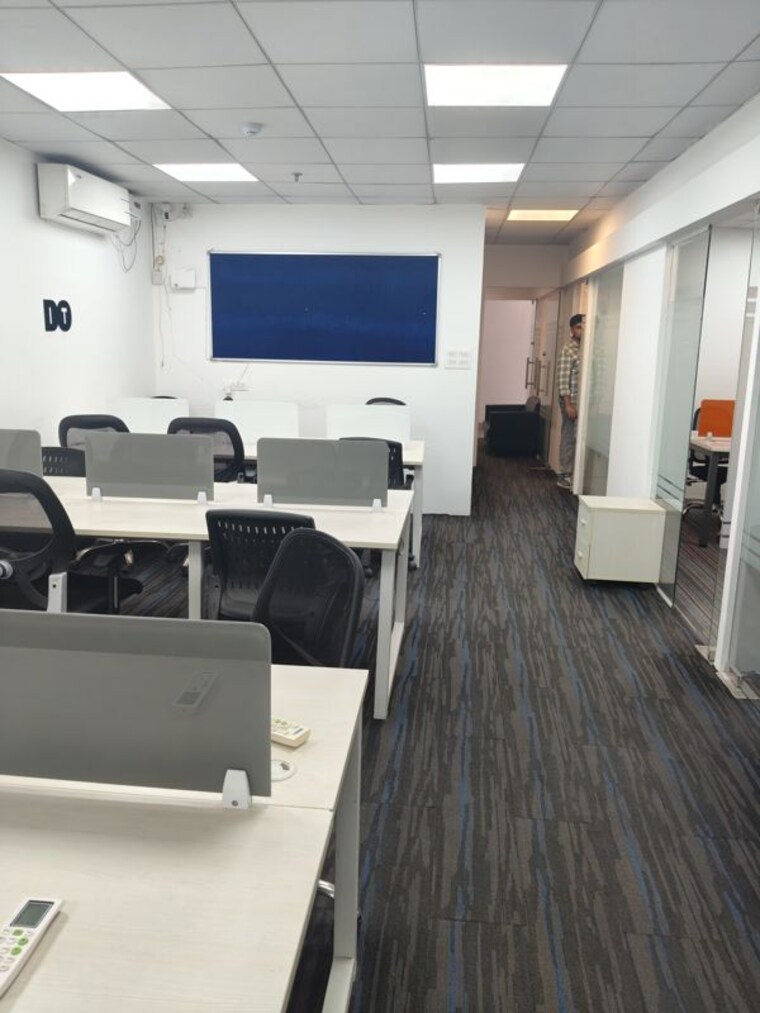 Team Area, sector 63 Commercial Office Space 1800 Sq.Ft. In Sector 63 Noida 10256045