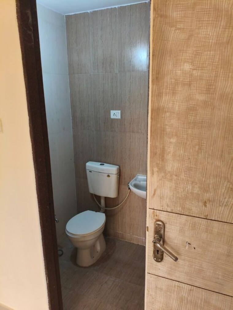 Bathroom, sai-siddhi-chs-kharghar 2 Bedroom 1200 Sq.Ft. Apartment In Kharghar Sector 18 Navi Mumbai 10256055