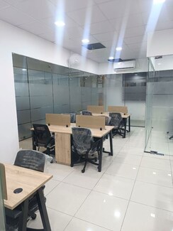 Office Space For Rent in Sector 63