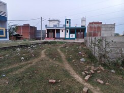 Plot For Sale in Jankipuram Extension