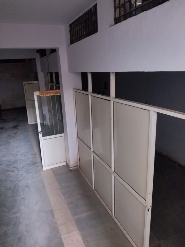 Floor Plan, sector 63 Commercial Warehouse 2000 Sq.Yd. In Sector 63 Noida 10256066