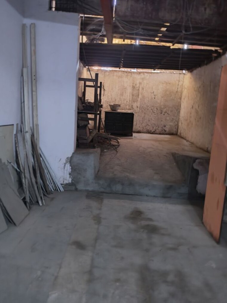 Floor Plan, sector 63 Commercial Warehouse 2000 Sq.Yd. In Sector 63 Noida 10256066