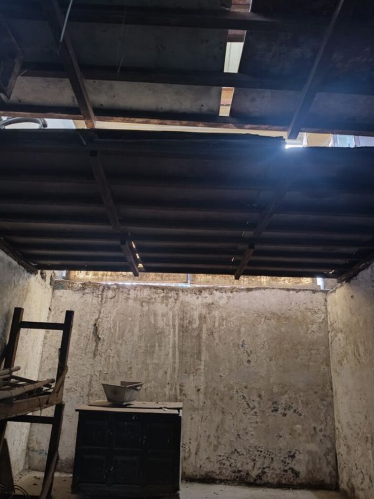 undefined, sector 63 Commercial Warehouse 2000 Sq.Yd. In Sector 63 Noida 10256066