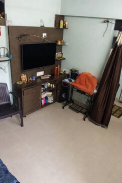 1 BHK + Servant Room Apartment For Rent in Beauty Heights