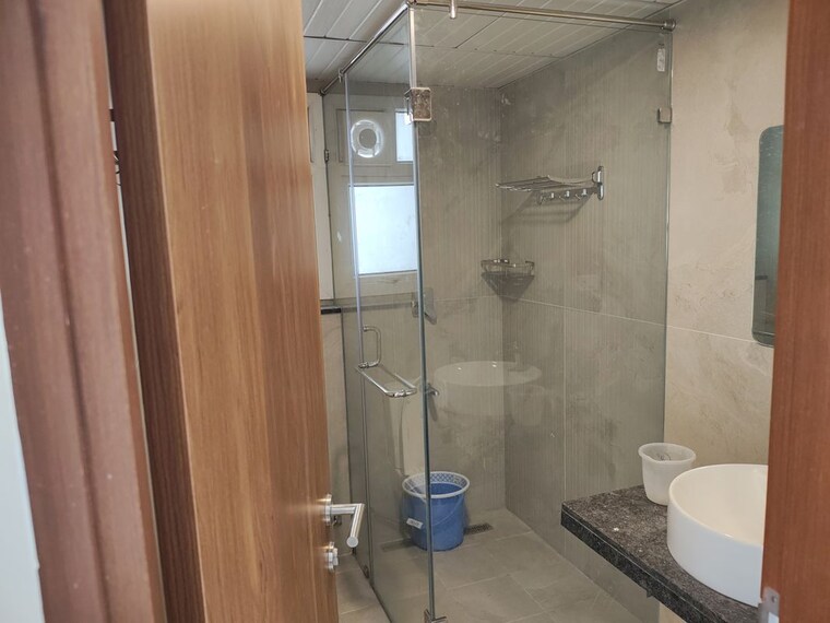 Bathroom, prestige-beverly-hills 4 Bedroom 2708 Sq.Ft. Apartment In Kokapet Hyderabad 10256069