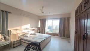 Bedroom in 3 BHK Apartment at The Anchorage, Andheri West – for Rent