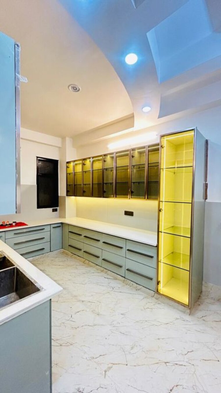 Bedroom, vivek vihar 3 Bedroom 1800 Sq.Ft. Builder Floor In Vivek Vihar Delhi 10256099