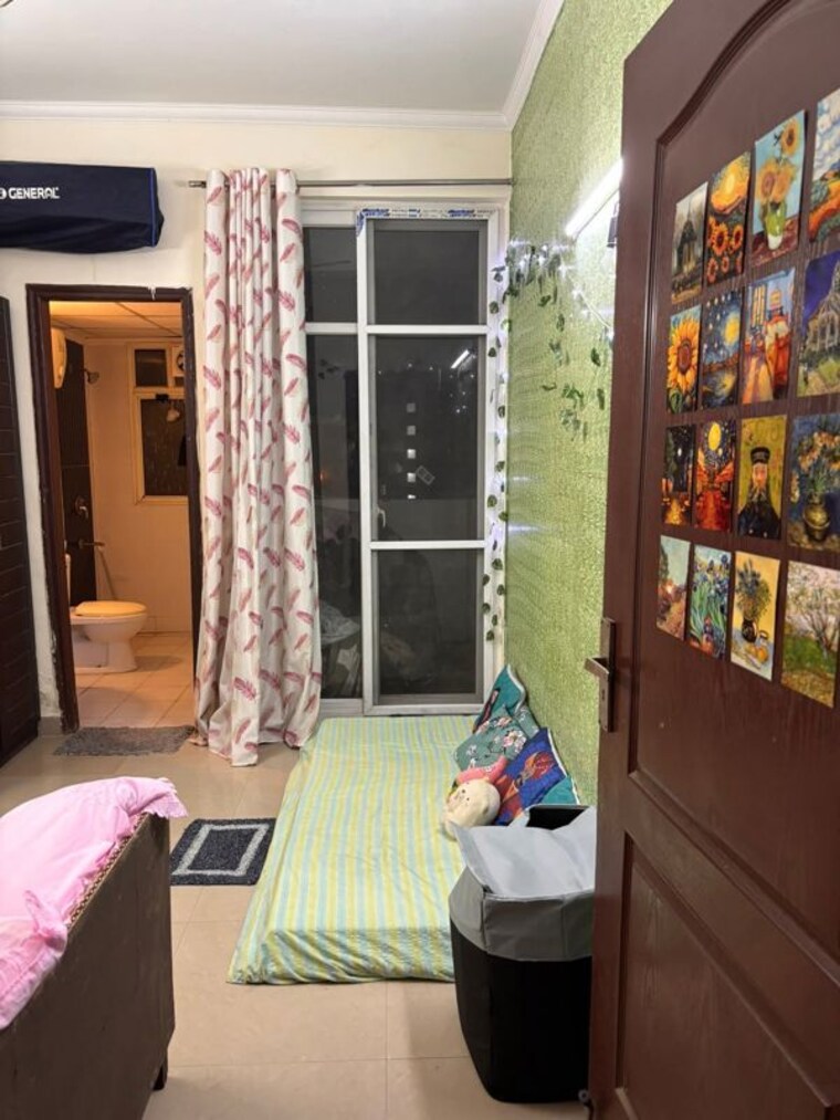 Living Room, ip extension 2 Bedroom 950 Sq.Ft. Apartment In Ip Extension Delhi 10256141