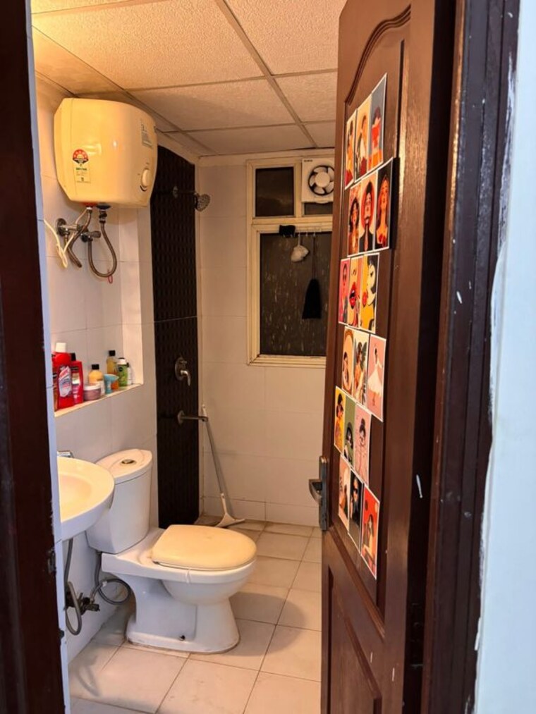 undefined, ip extension 3 Bedroom 1600 Sq.Ft. Apartment In Ip Extension Delhi 10256144
