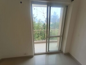 Room in 2.5 BHK Apartment at BPTP Park Prime, Sector 66 – for Rent