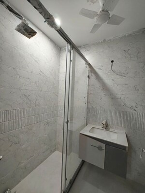 Bathroom in 3 BHK Builder Floor at Delhi Cantonment – for Rent