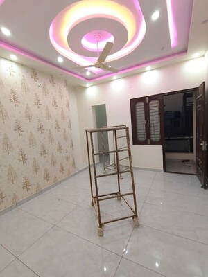 Room in 3 BHK Villa at Jankipuram Extension – for Sale