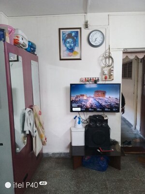 Team Area in 1 RK Apartment at Shree CHS Matunga, Matunga East – for Rent