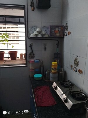 Team Area in 1 RK Apartment at Shree CHS Matunga, Matunga East – for Rent