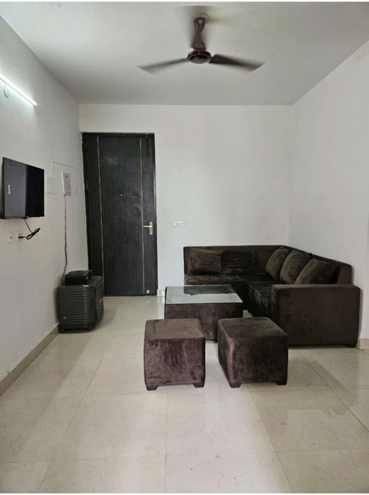 Living Room, signature-the-serenas 2 Bedroom 583 Sq.Ft. Apartment In Sohna Sector 36 Gurgaon 10256162