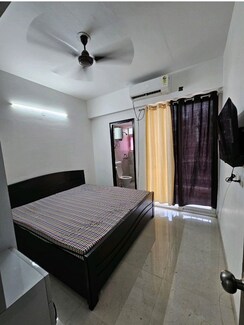 2 BHK + Pooja Room Apartment For Rent in Signature The Serenas
