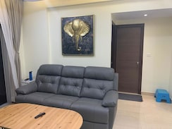 2 BHK + Pooja Room Apartment For Rent in Lodha Meridian