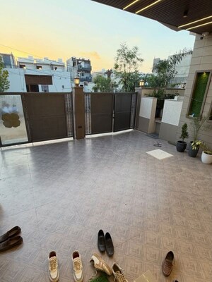 Parking in 6+ BHK Independent House at Gandhi Path – for Sale