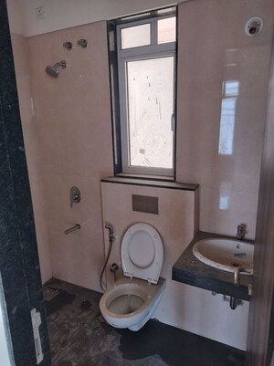 Bathroom in 1.5 BHK Apartment at Sheth Avante, Kanjurmarg West – for Rent