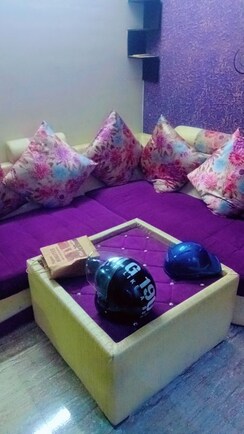 2 BHK Builder Floor For Rent in Sapphire Tower