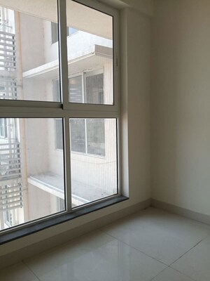 Room in 1.5 BHK Apartment at Sheth Avante, Kanjurmarg West – for Rent