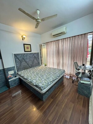 2 BHK Apartment For Sale in Satra One, Goregaon West