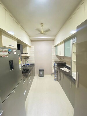 Team Area in 2 BHK Apartment at Satra One, Goregaon West – for Sale