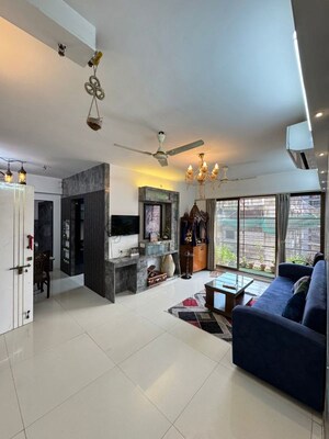 2 BHK Apartment For Sale in Satra One, Goregaon West