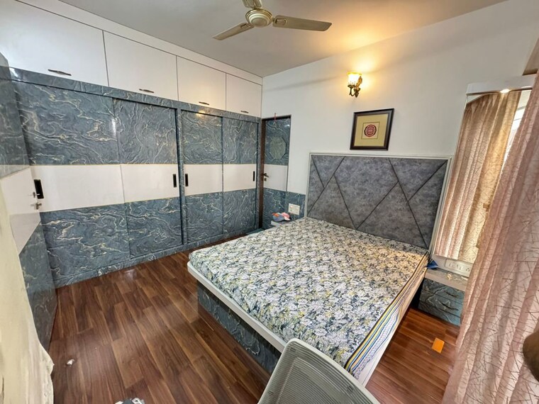 Bedroom, satra-one 2 Bedroom 700 Sq.Ft. Apartment In Goregaon West Mumbai 10256307