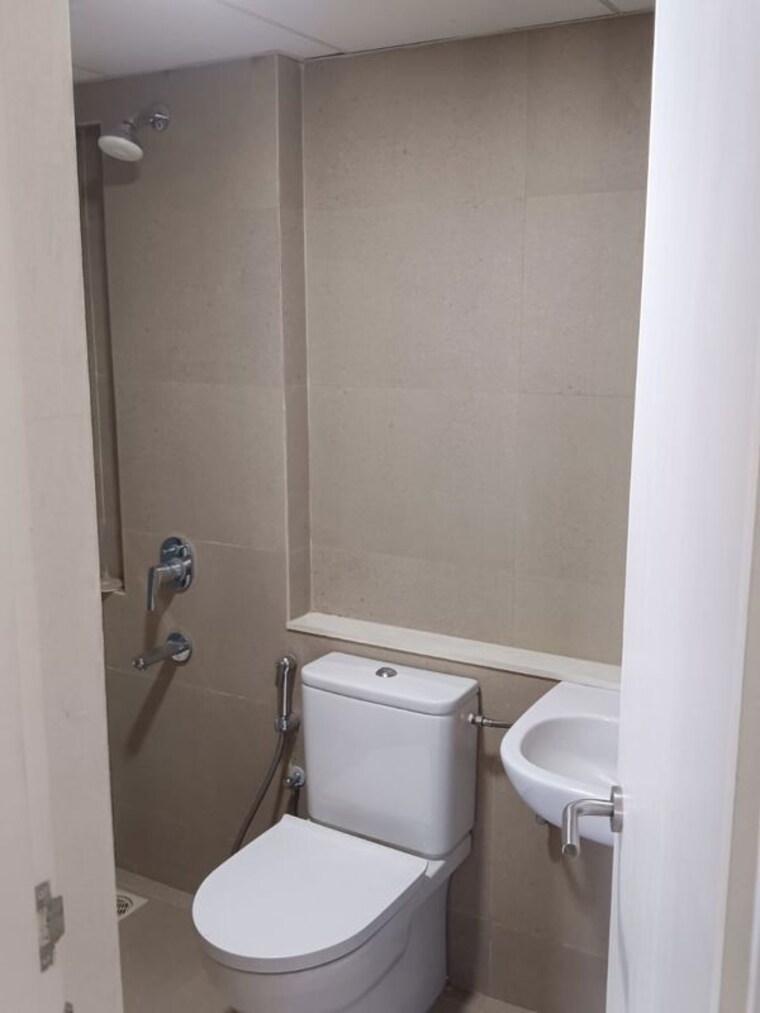 Bathroom, tata-serein 1 Bedroom 700 Sq.Ft. Apartment In Pokhran Road No Two Thane 10256310