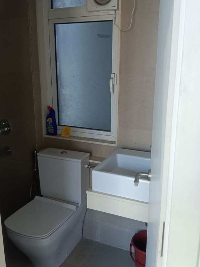 Bathroom, tata-serein 1 Bedroom 700 Sq.Ft. Apartment In Pokhran Road No Two Thane 10256310
