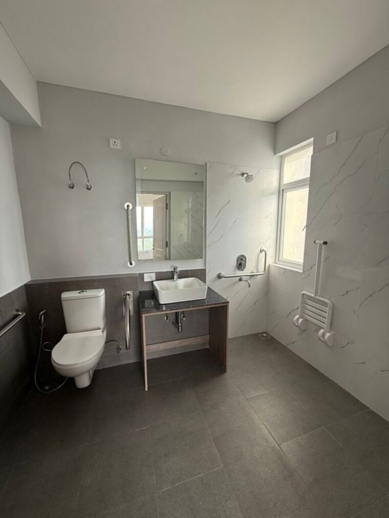 Living Room, silverglades-the-melia 2.5 Bedroom 1445 Sq.Ft. Apartment In Sohna Sector 35 Gurgaon 10256318