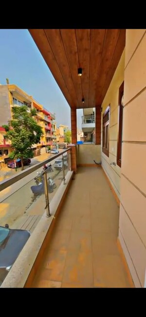 Balcony in 3 BHK Builder Floor at Vipul World Floors, Sector 48 – for Rent