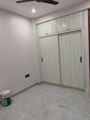 1 BHK Independent House For Rent in Sector 9a