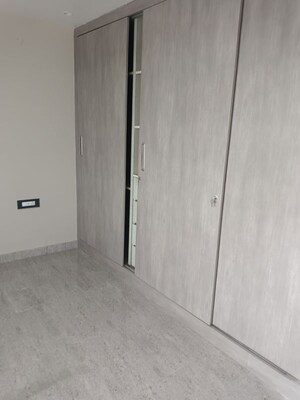 Room in 2 BHK Apartment at Ninex RMG Residency, Sector 37c – for Rent