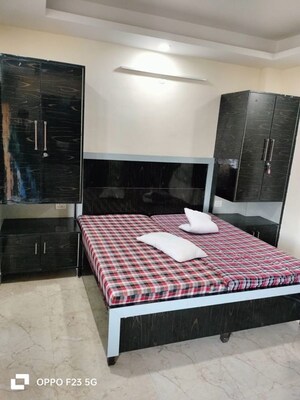 Bedroom in 1 RK Builder Floor at Dlf City Phase 3 – for Rent