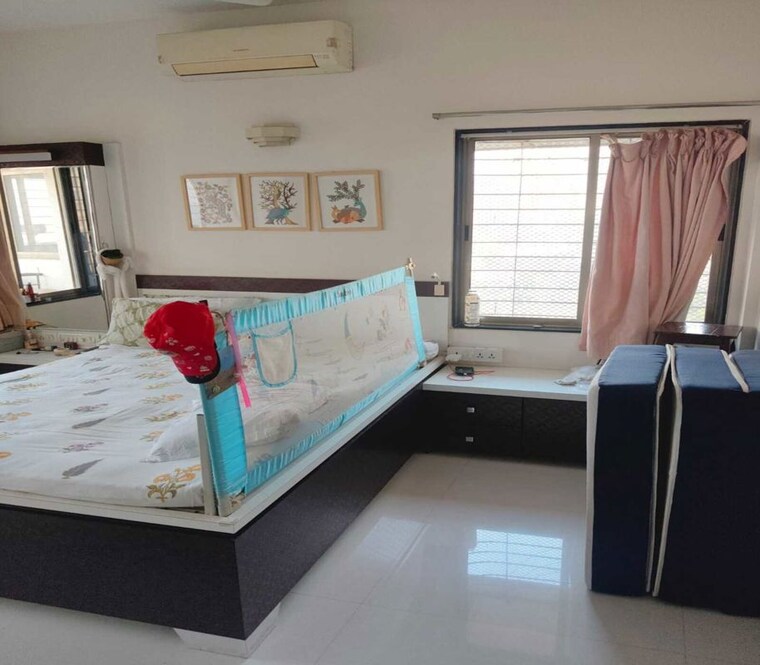 Bedroom, dadar east 1 Bedroom 750 Sq.Ft. Apartment In Dadar East Mumbai 10256374