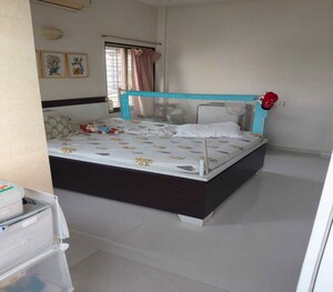 Bedroom in 1 BHK Apartment at Dadar East – for Sale