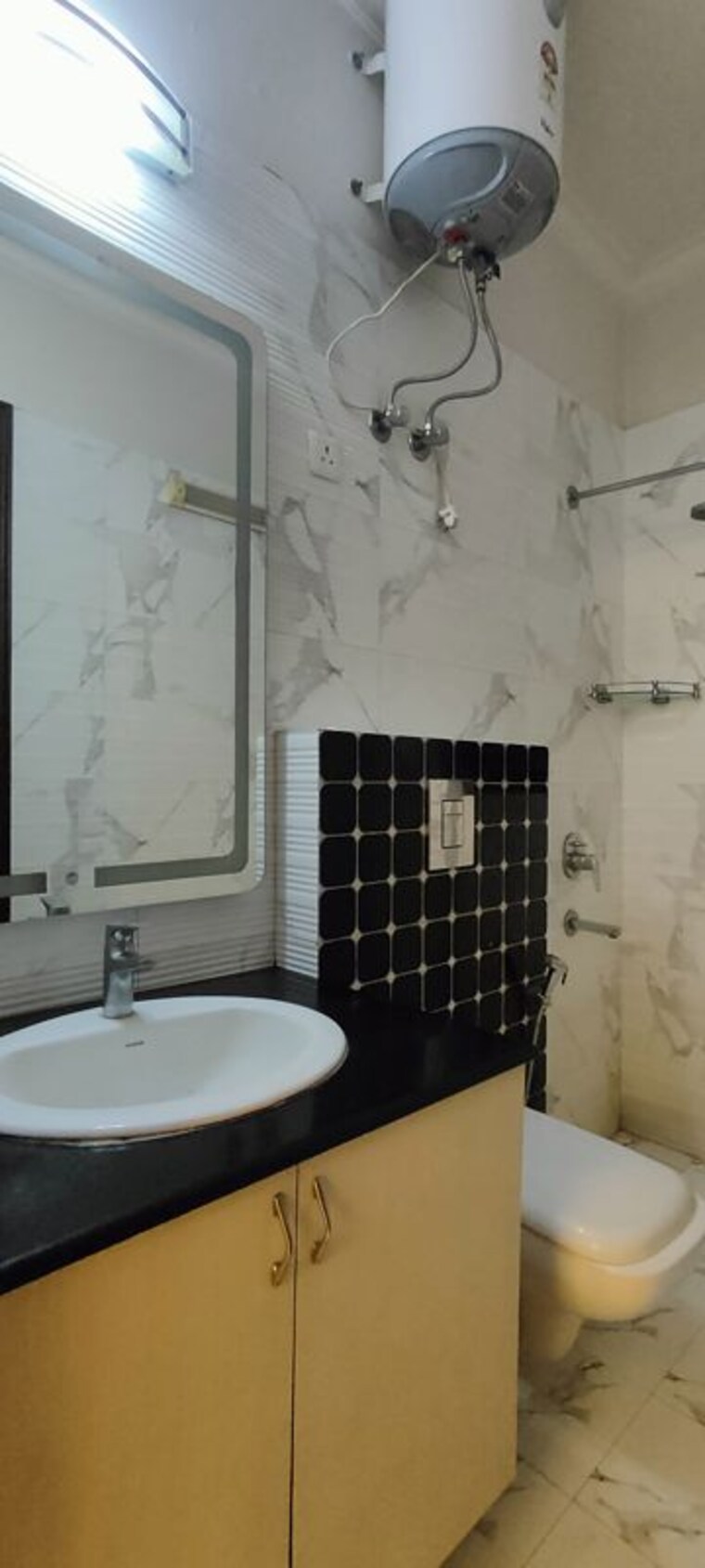 Bathroom, sushant lok i 3 Bedroom 2700 Sq.Ft. Builder Floor In Sushant Lok I Gurgaon 10256365