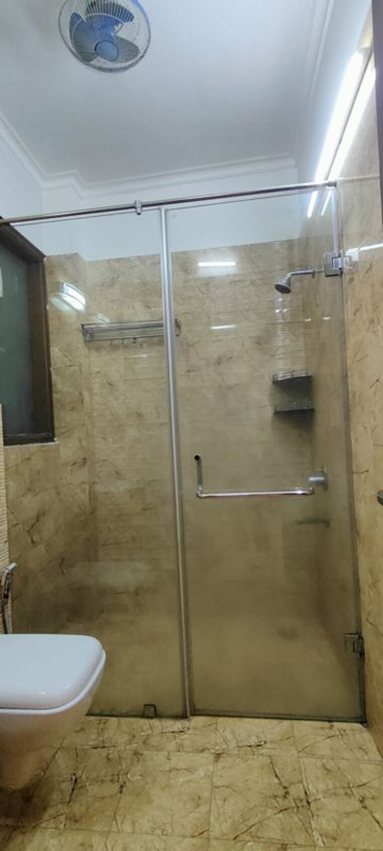 Bathroom, sushant lok i 3 Bedroom 2700 Sq.Ft. Builder Floor In Sushant Lok I Gurgaon 10256365